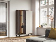 Витрина высокая с подсветкой Вичи / Vici WT103 2-дверная Орех/кашемир Perfect Home Польша реальная фотография